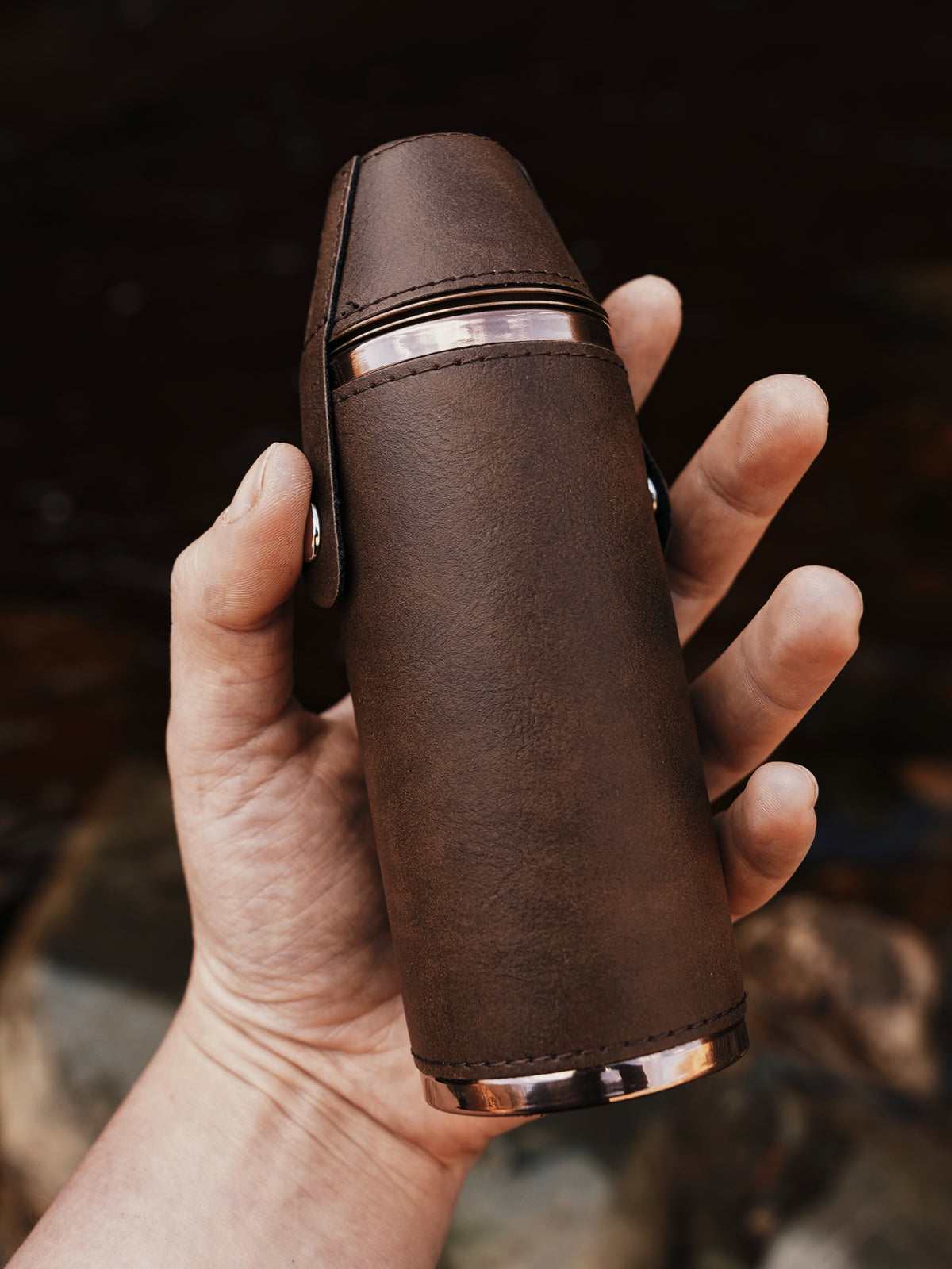 HUNTER'S SLOE GIN FLASK WITH SHOT CUPS
