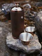 HUNTER'S SLOE GIN FLASK WITH SHOT CUPS