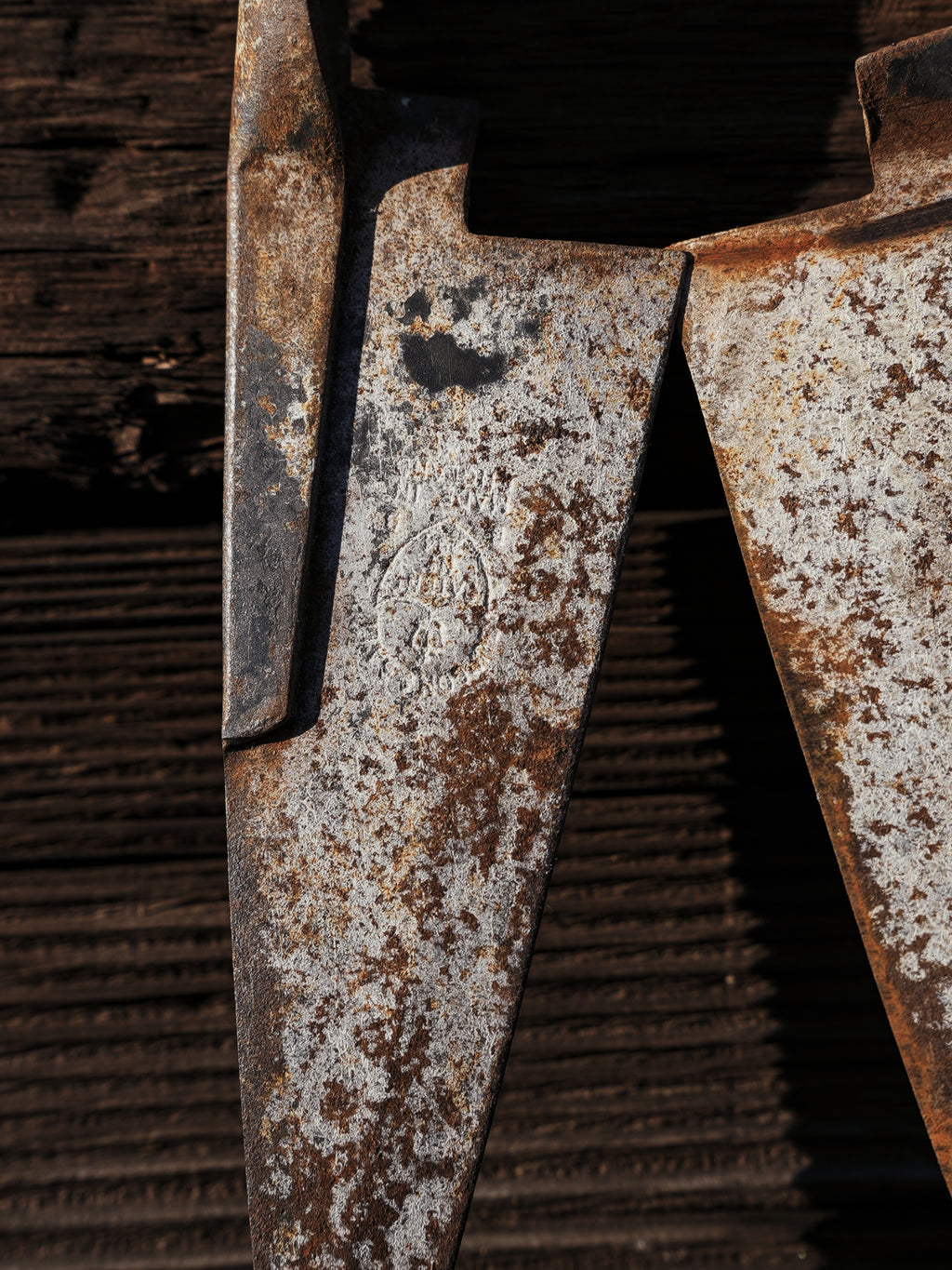 VINTAGE DAGGING SHEARS